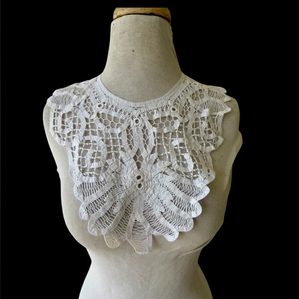 Antique Victorian Brussels Battenburg tape Lace Collar